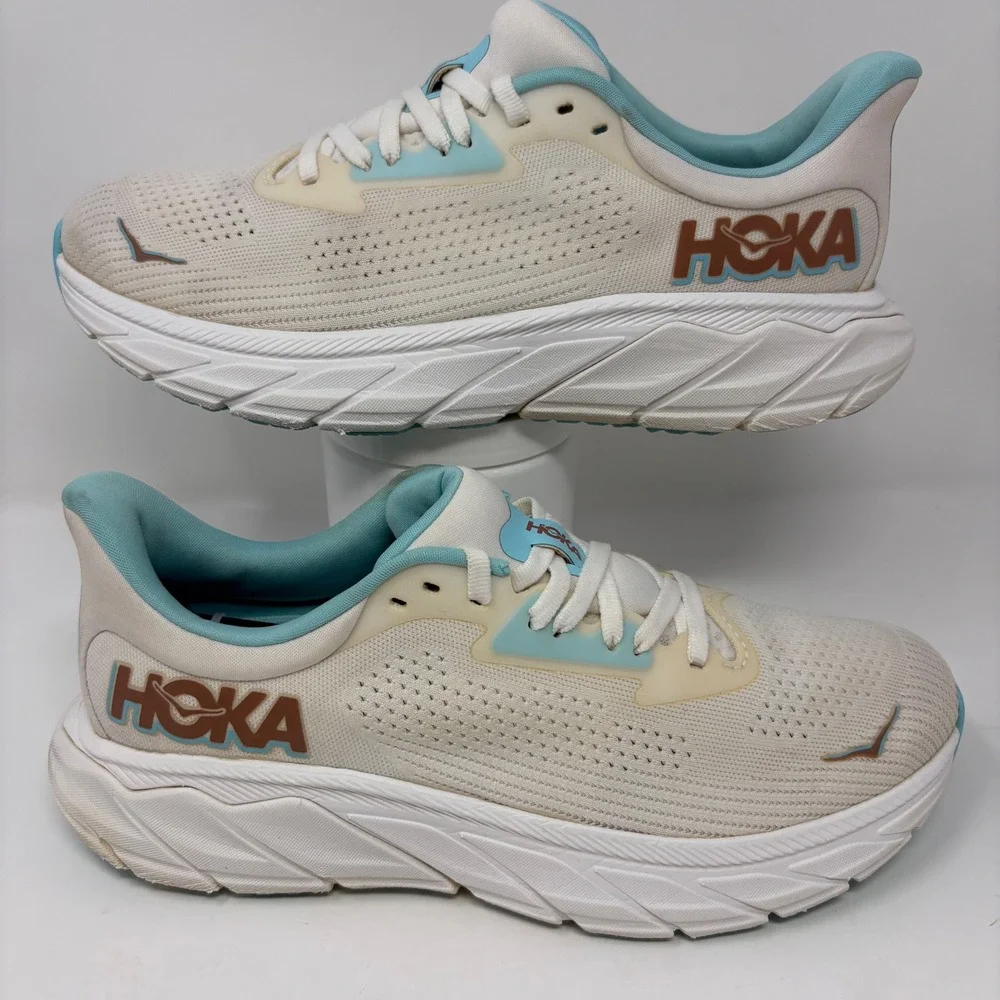 Hoka Arahi 7 Women's Size 8 Cream White Blue Running Shoes (1147851 FTRS)